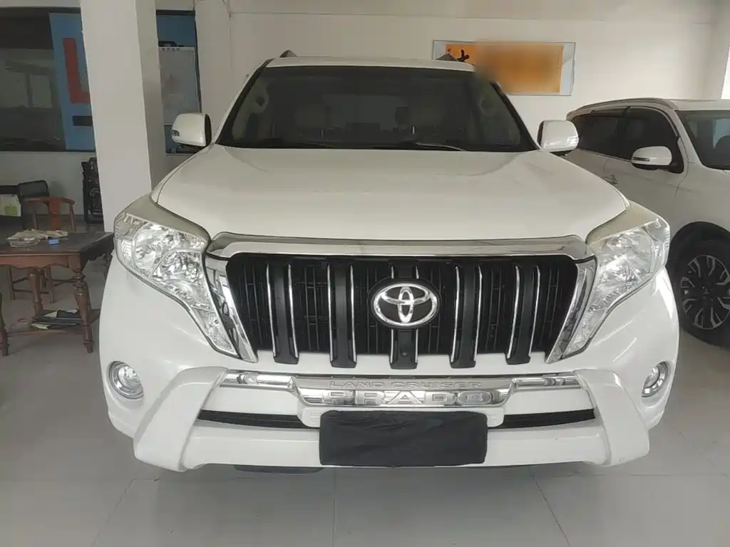 Toyota Prado 2016 — фото 3