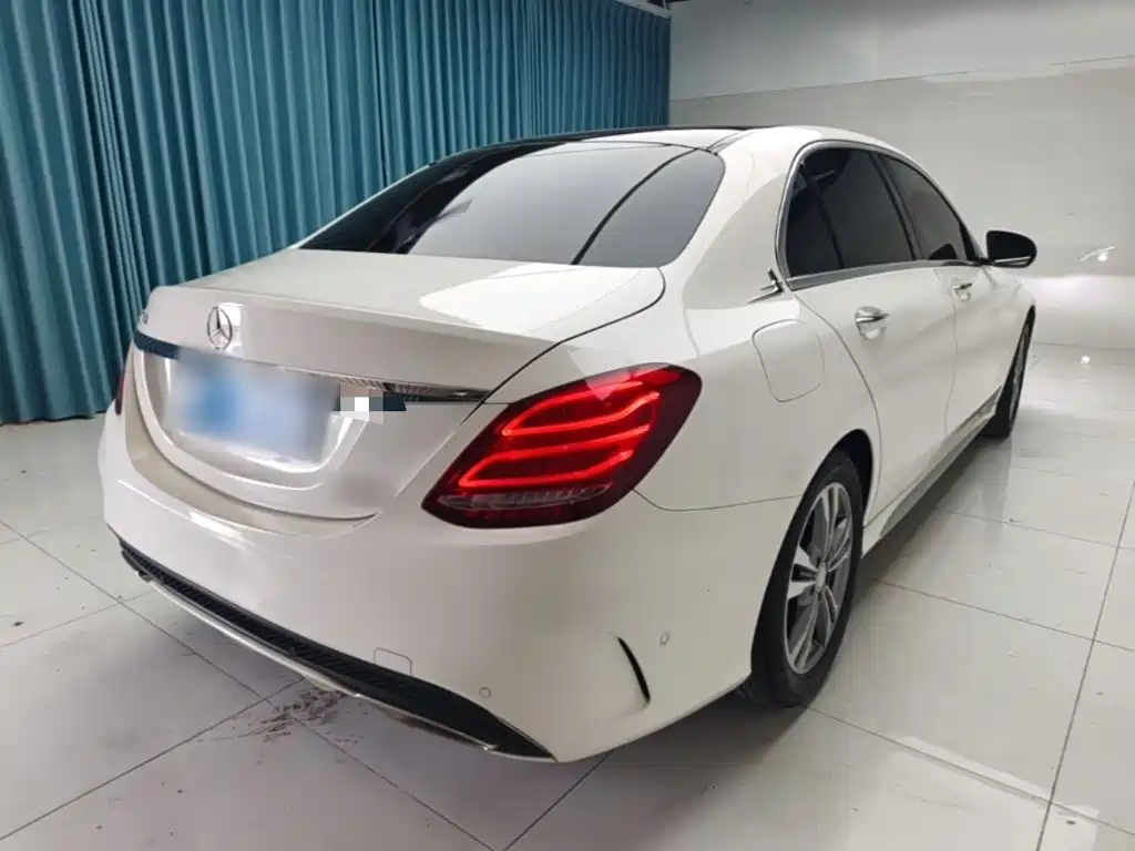 Mercedes-Benz C-Class 2017