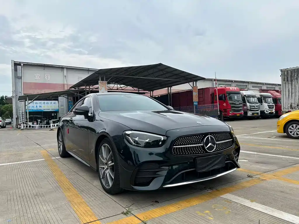 Mercedes-Benz E-Class 2023