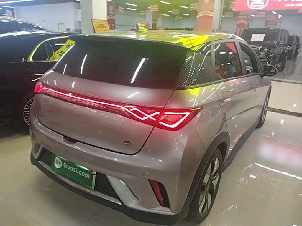 BYD Dolphin 2022