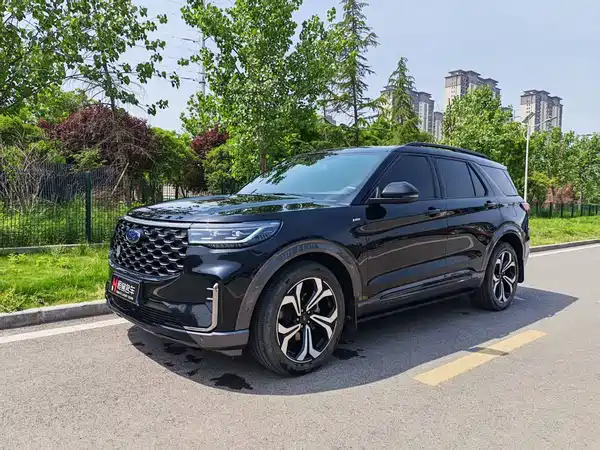 Ford Explorer 2023