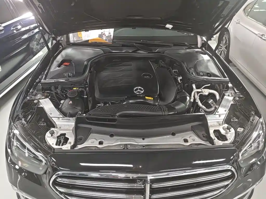 Mercedes-Benz E-Class 2023 — фото 20