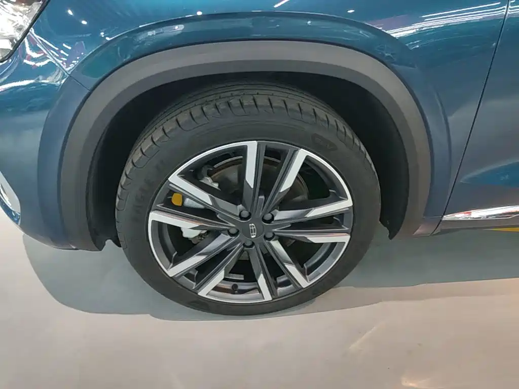 Geely Xingyue L 2021 — фото 23
