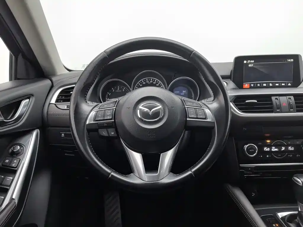 Mazda Atenza 2017 — фото 11