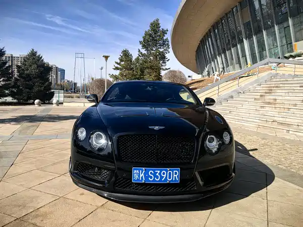 Bentley Continental 2015