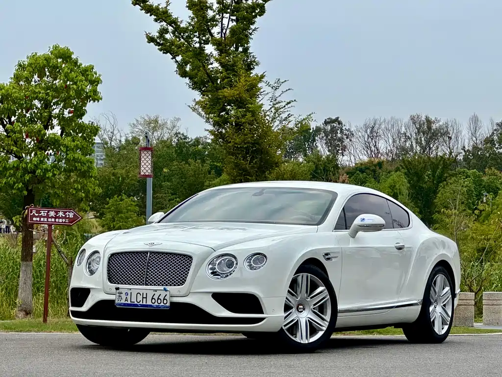 Bentley Continental 2017 — фото 1