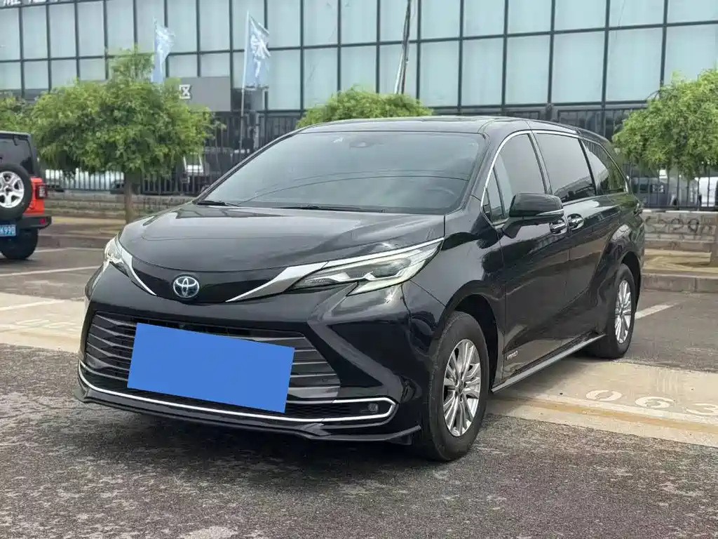 Toyota Sienna 2022