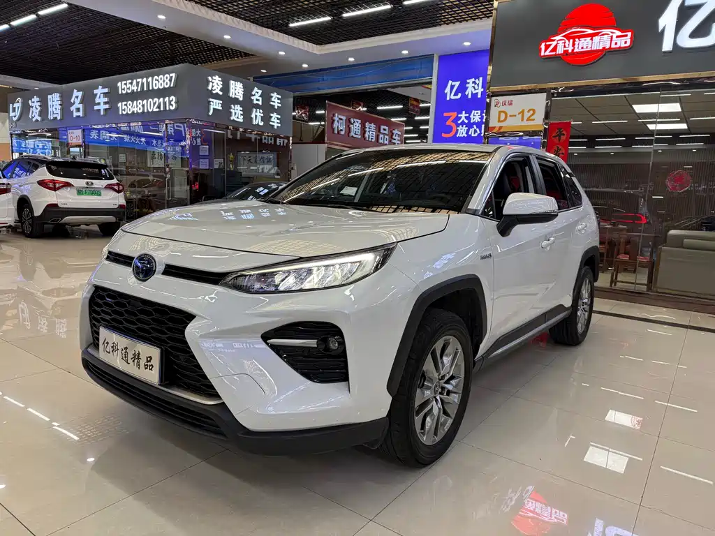 Toyota Wildlander 2022 — фото 1