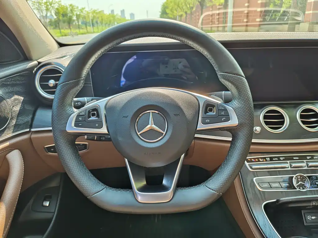 Mercedes-Benz E-Class 2018