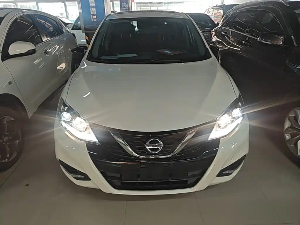 Nissan Tiida 2023