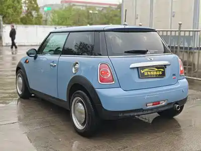 MINI MINI 2012