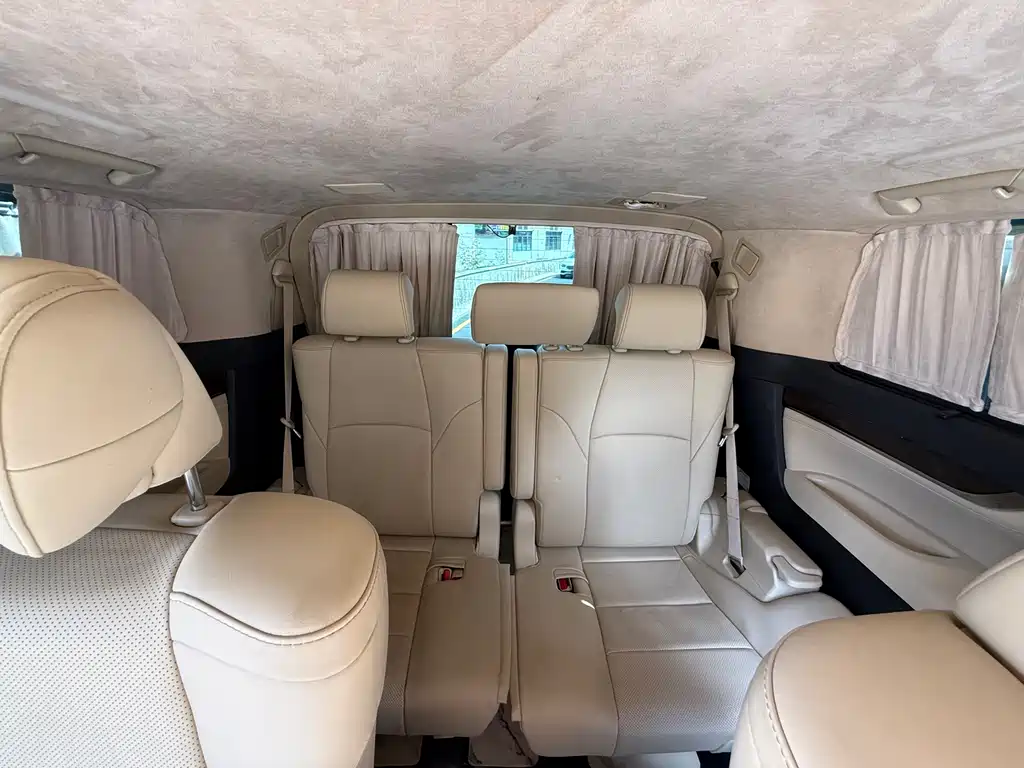 Toyota Alphard 2020 — фото 13