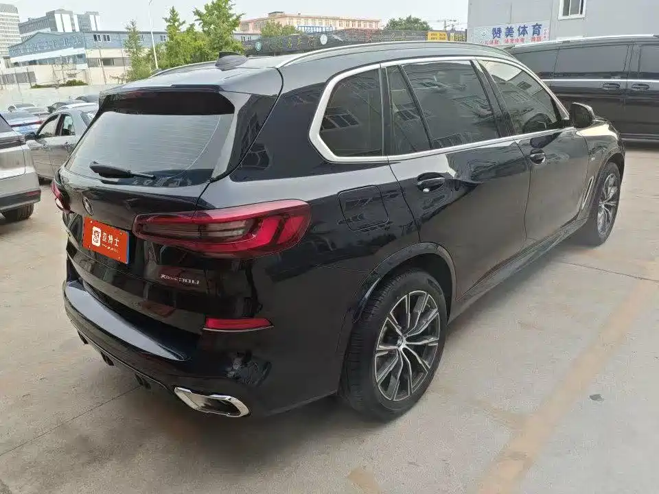 BMW X5 2023