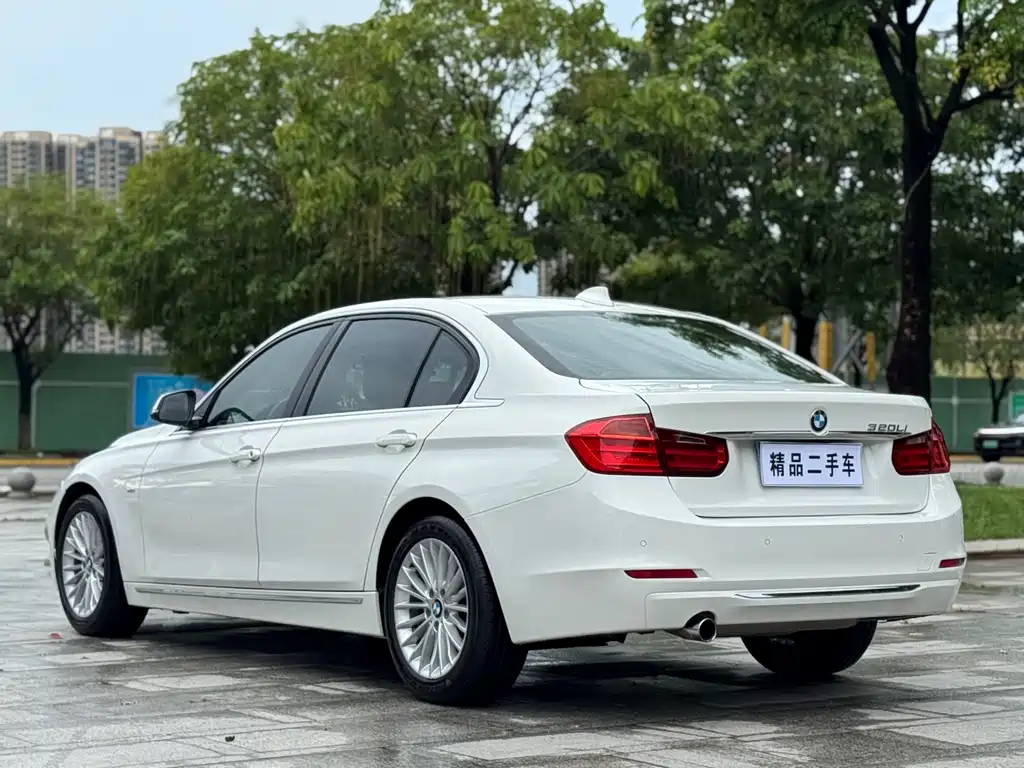 BMW 3 Series 2015
