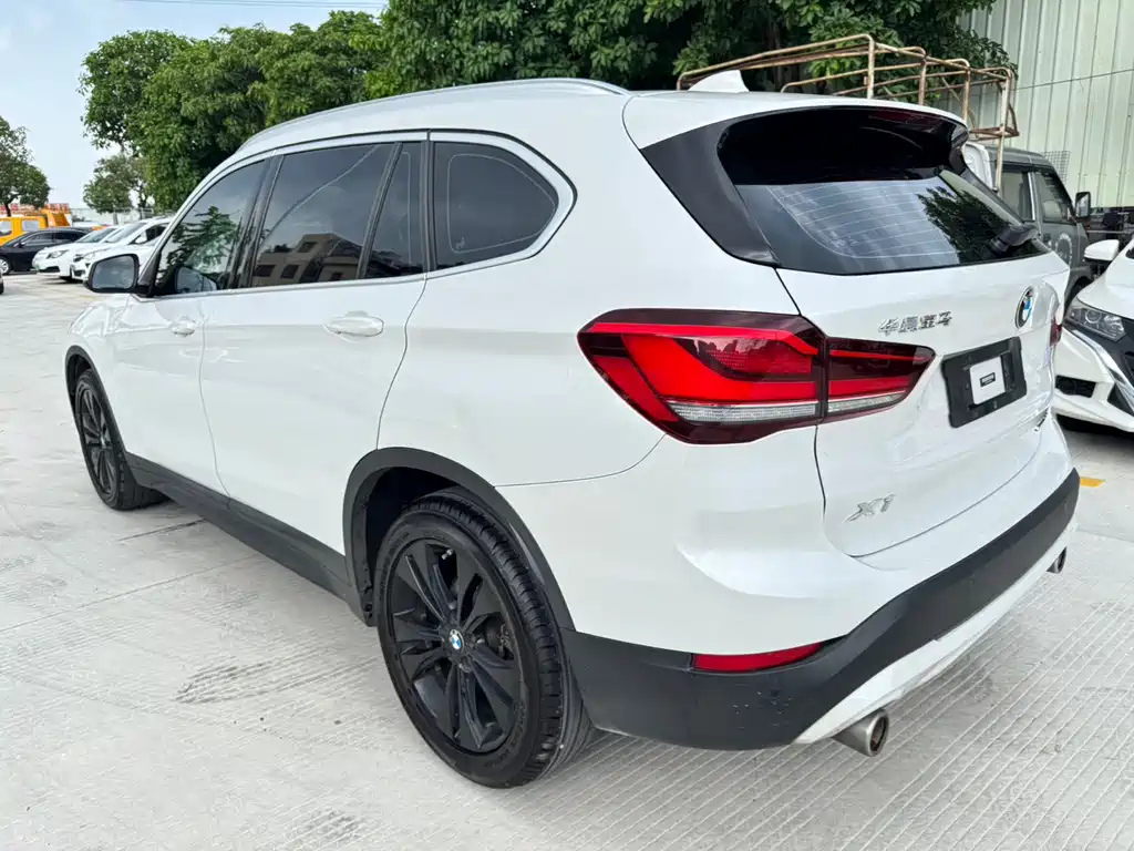 BMW X1 2021 — фото 6