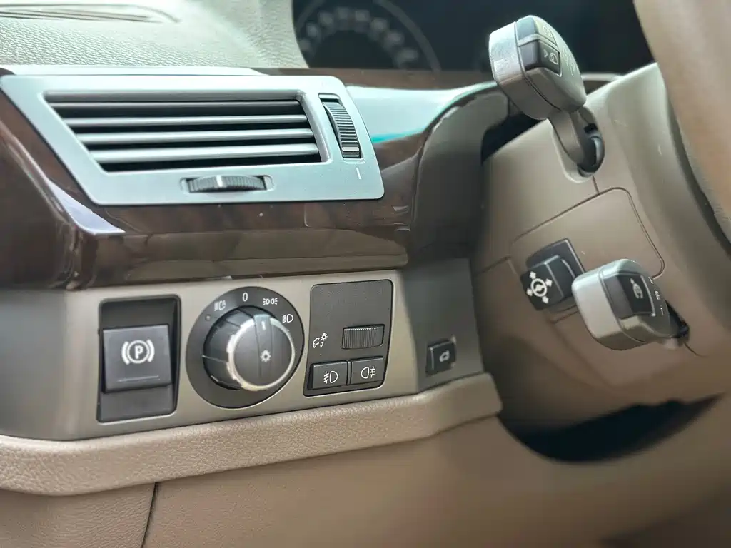BMW 7 Series 2008 — фото 10