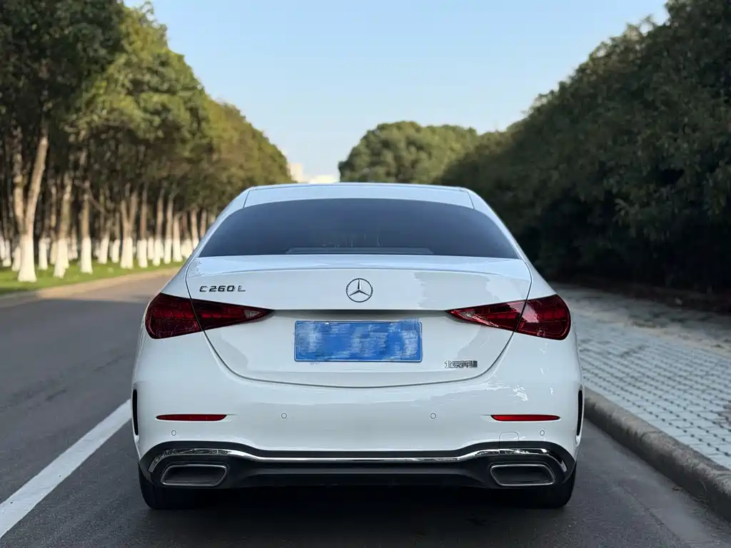 Mercedes-Benz C-Class 2023 — фото 10