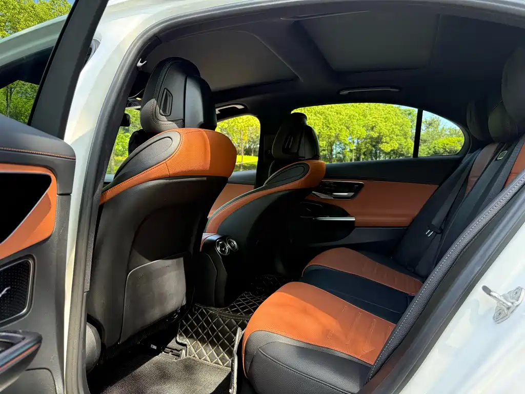 Mercedes-Benz C-Class 2021