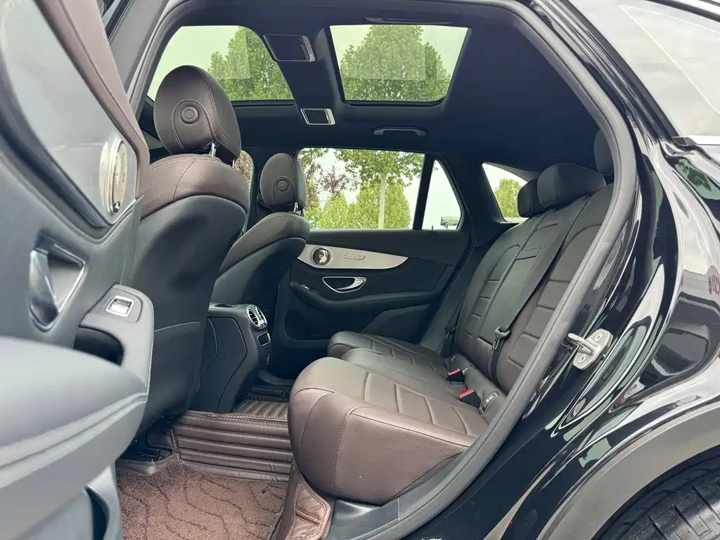 Mercedes-Benz GLC 2020 — фото 11