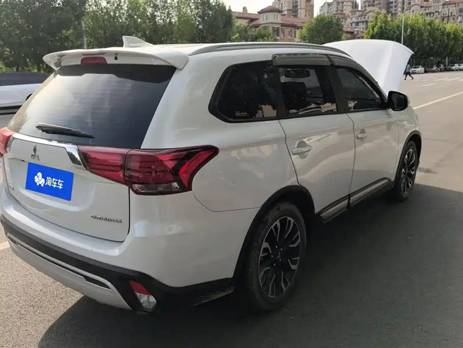 Mitsubishi Outlander 2019