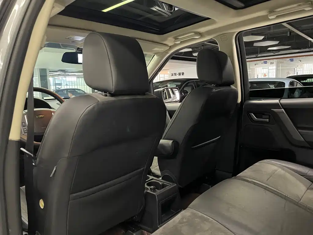 Land Rover Freelander 2 2010 — фото 32