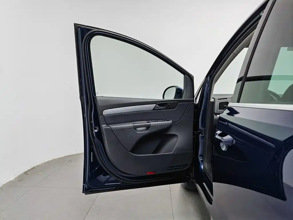 Volkswagen Sharan 2018 — фото 8