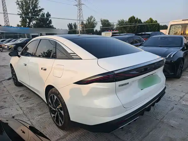 Geely Galaxy L6 2023