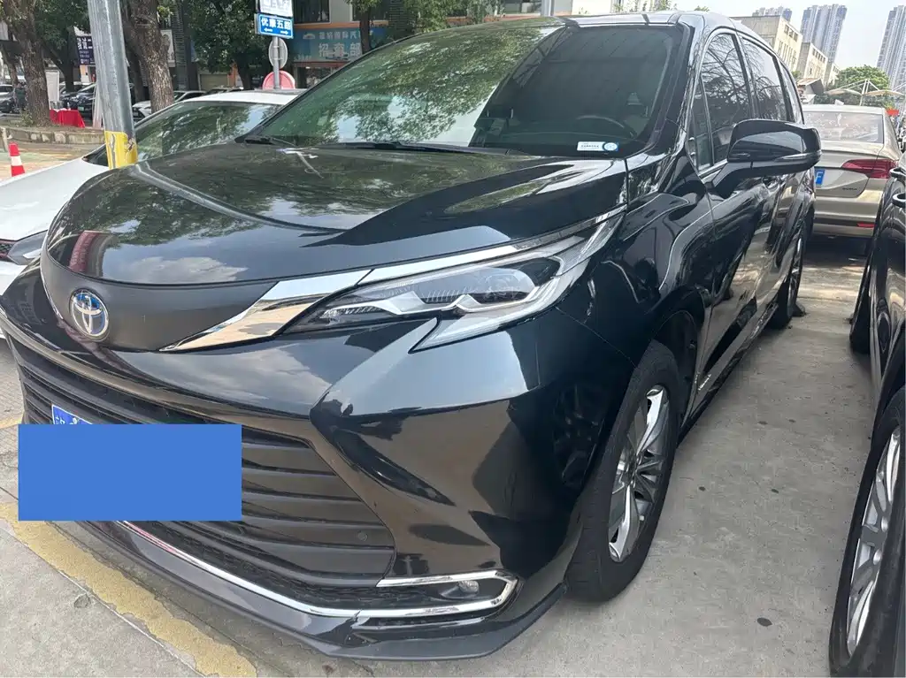 Toyota Sienna 2023