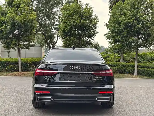 Audi A6L 2021