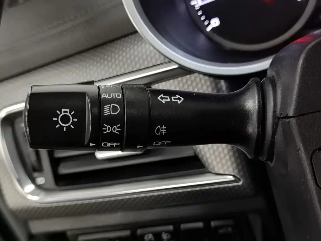 Geely Emgrand GS 2017 — фото 21