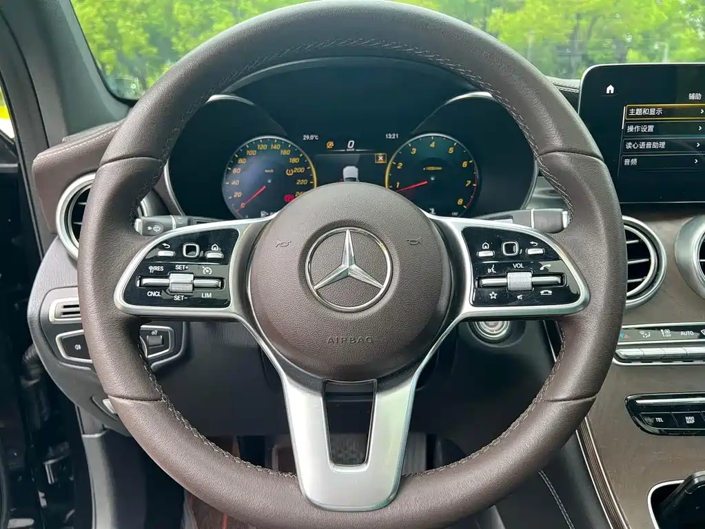 Mercedes-Benz GLC 2020 — фото 10