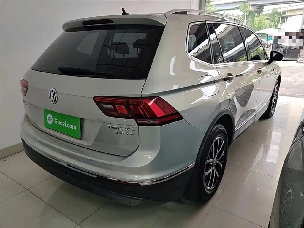 Volkswagen Tiguan L 2018 — фото 7
