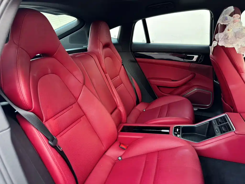 Porsche Panamera 2019 — фото 21