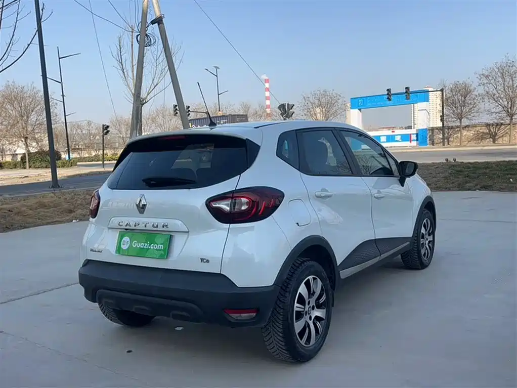 Renault Captur 2019 — фото 24