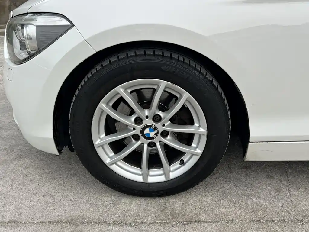 BMW 1 Series 2014 — фото 16