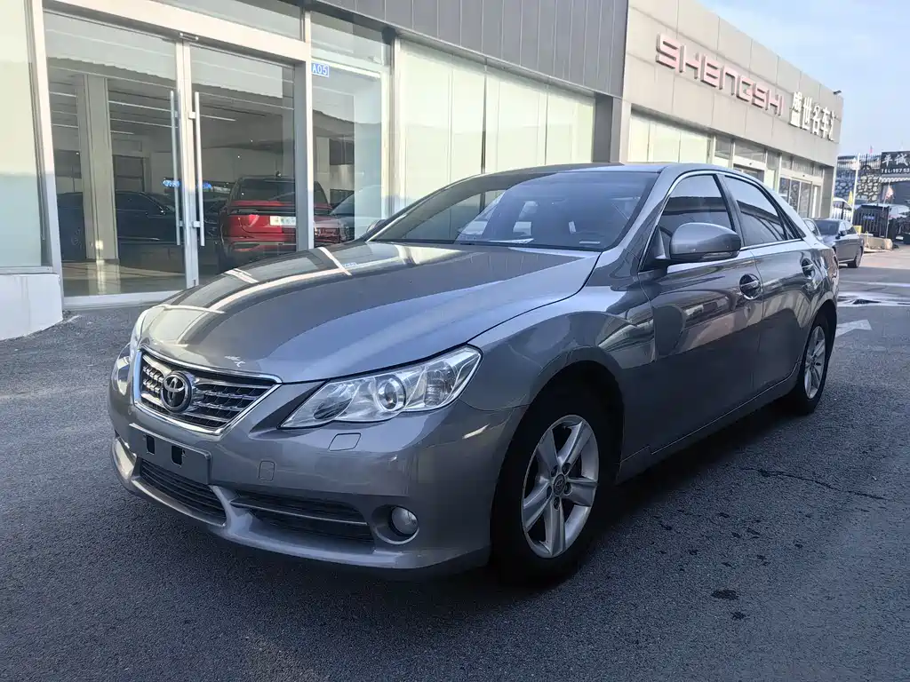 Toyota Reiz 2012