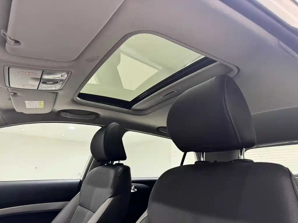 Kia KX1 2022 — фото 13