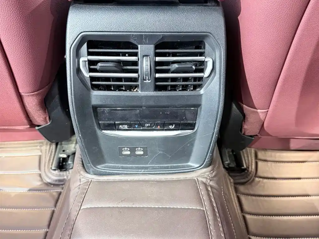 BMW 3 Series 2023 — фото 15