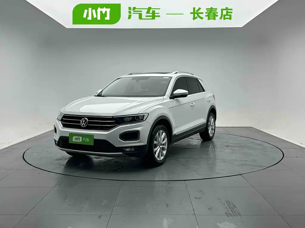 Volkswagen T-Roc 2022 — фото 1
