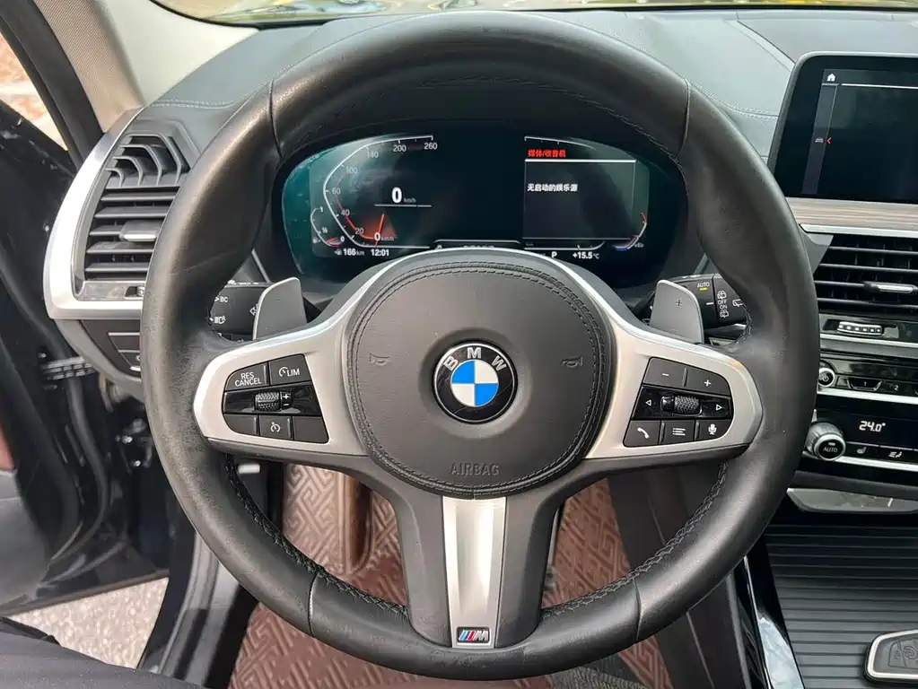 BMW X3 2022 — фото 9