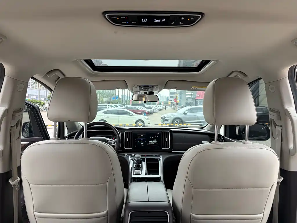 GAC Motor Trumpchi M8 2021 — фото 18