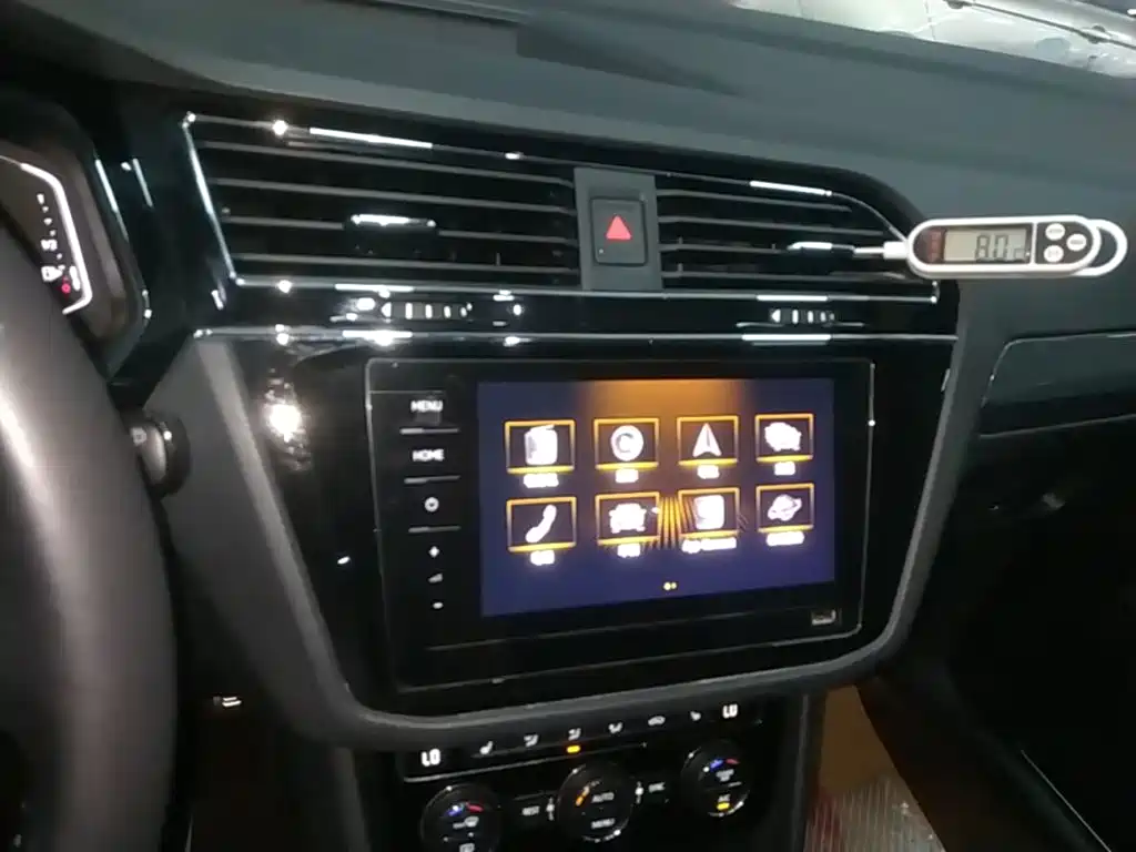 Volkswagen Tiguan L 2020 — фото 13