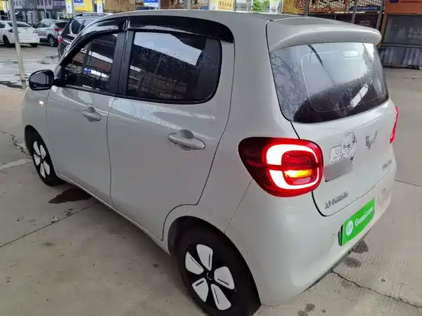 Wuling Hongguang MINIEV 2025