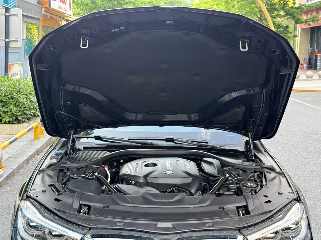 BMW 7 Series 2018 — фото 17