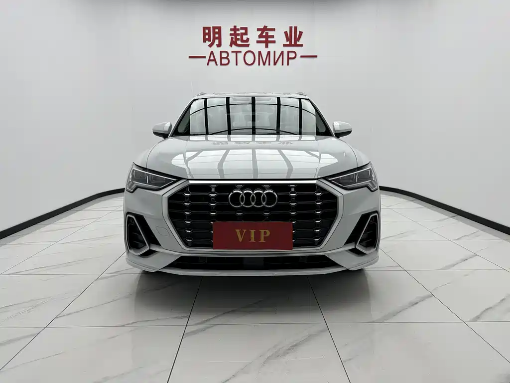 Audi Q3 2022 — фото 2