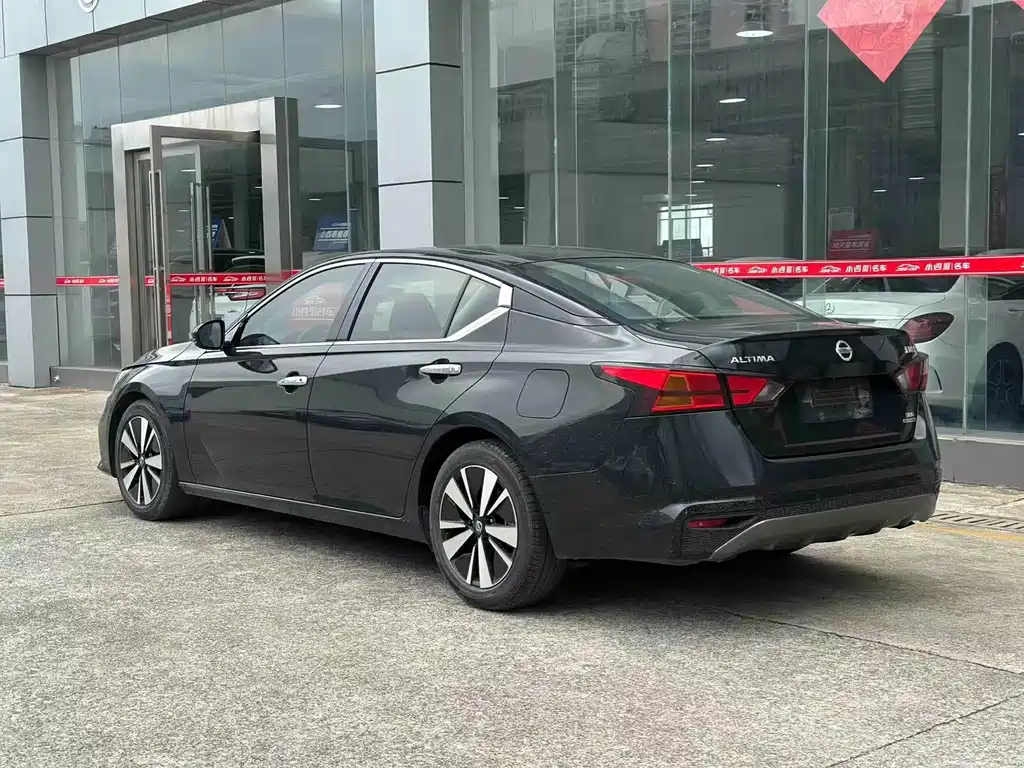 Nissan Teana 2021 — фото 4