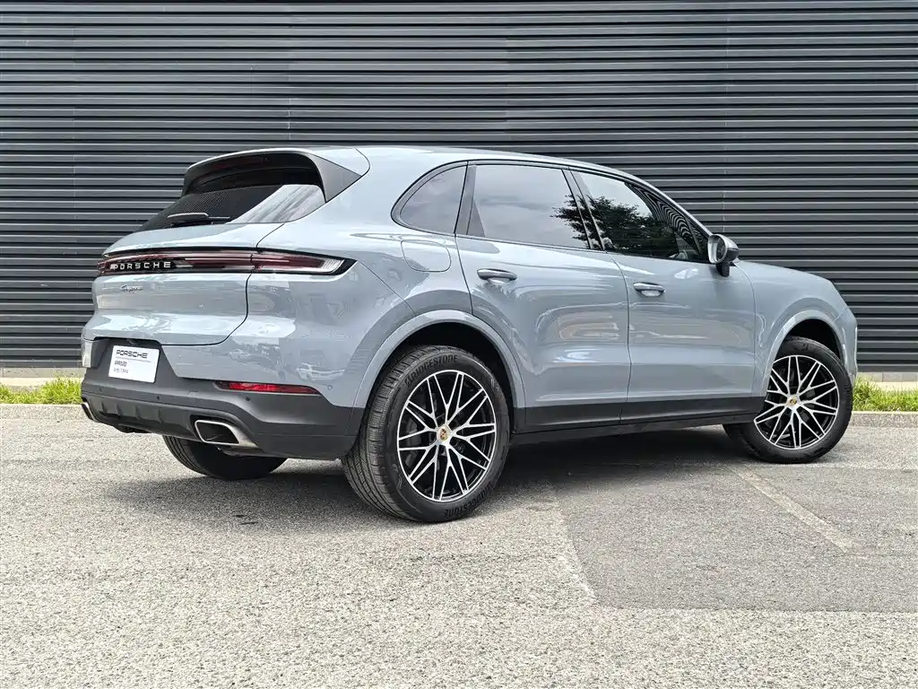 Porsche Cayenne 2025 — фото 3