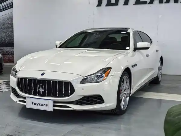Maserati Quattroporte 2013