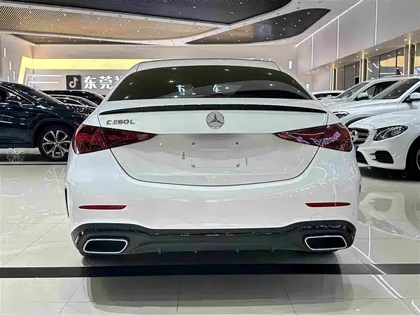 Mercedes-Benz C-Class 2024