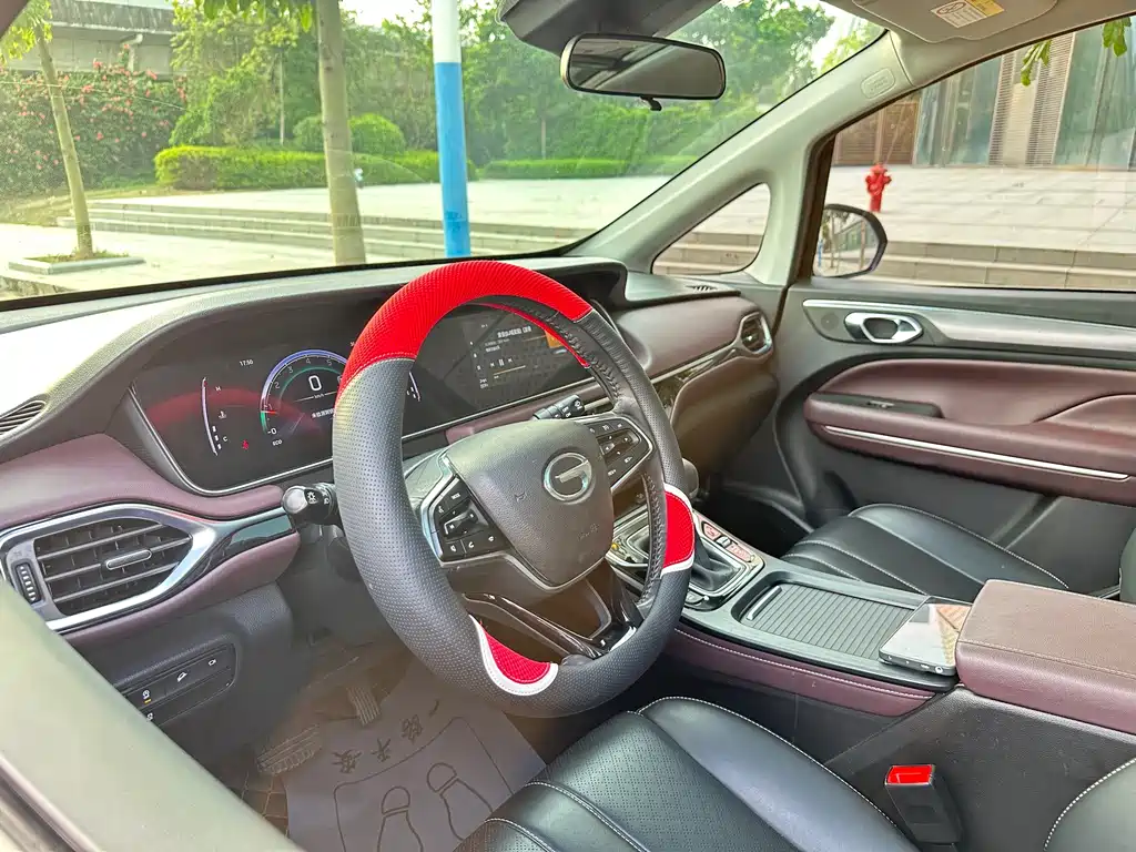 GAC Trumpchi M6 2022 — фото 13